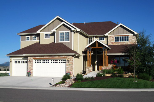 Harbor home series image, The pier, with link to pier detail page